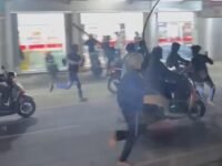 Tangkapan layar aksi tawuran gerombolan remaja di Kaceot. (Davi Alvaro/Mediaseruni)