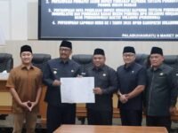 Bupati Asep Japar usai rapat paripurna Raperda Produk Hukum Daerah dan hasil reses. (Istimewa)