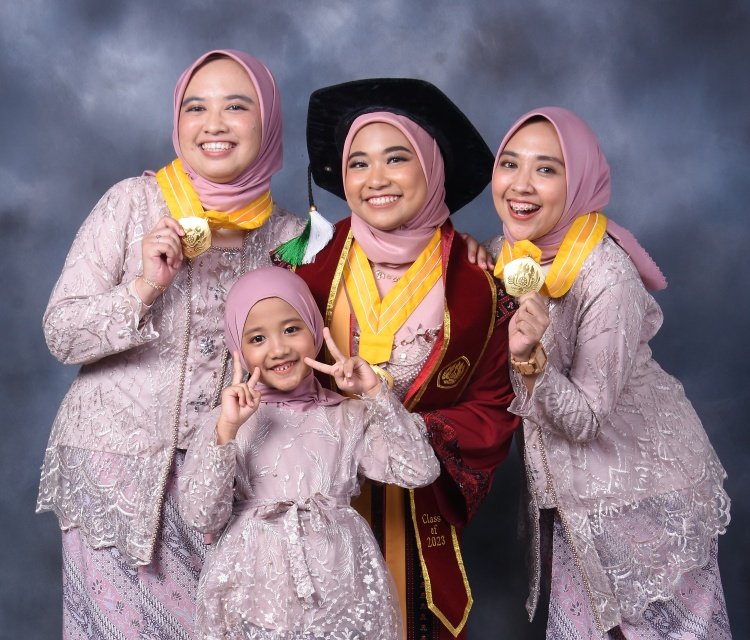 Perjalanan Nabila Sang Pejuang Ilmu yang Penuh Adab 12 460567 DST12