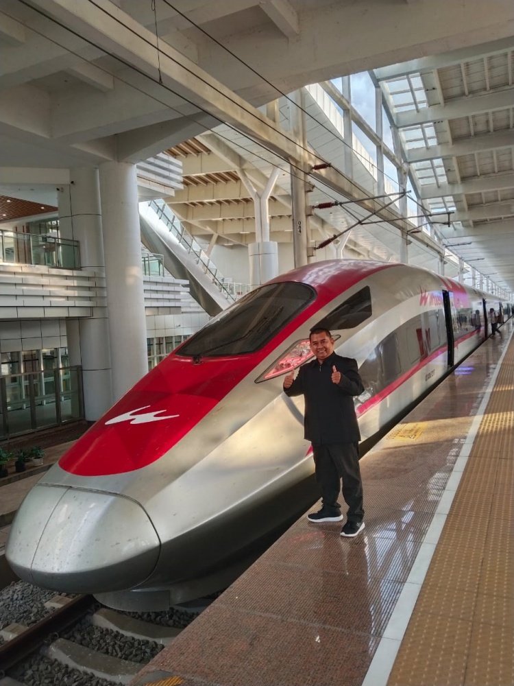 kereta cepat whoosh