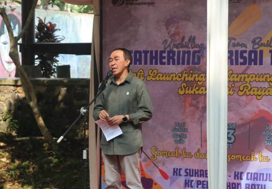 Perisai Sukabumi Raya Dikukuhkan, Sekda Ade Suryaman Dorong Kesadaran Jamsos Ketenagakerjaan 1 IMG 20250823 WA0024