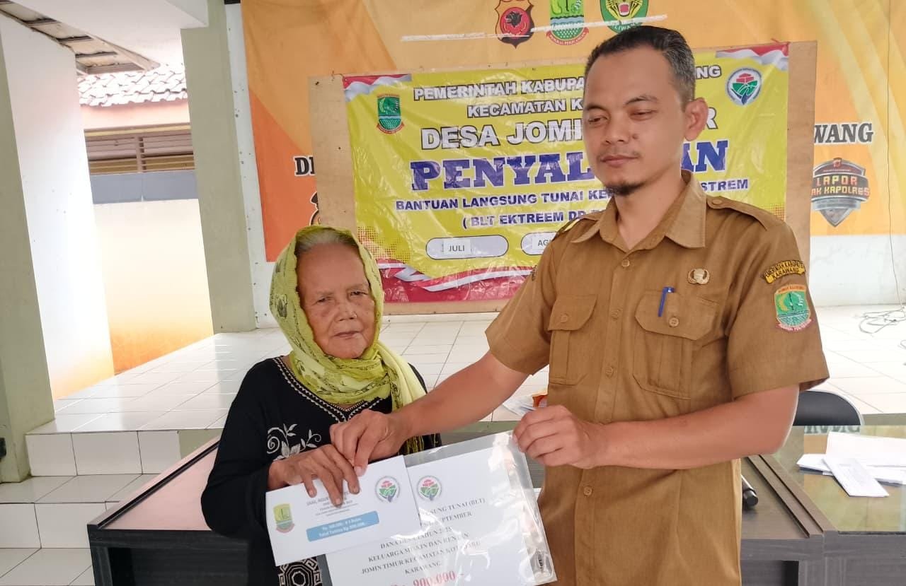 Wujud Nyata Kepedulian Pemdes Jomin Timur, Salurkan BLT DD kepada 37 KPM Periode III 1 IMG 20250909 WA0053