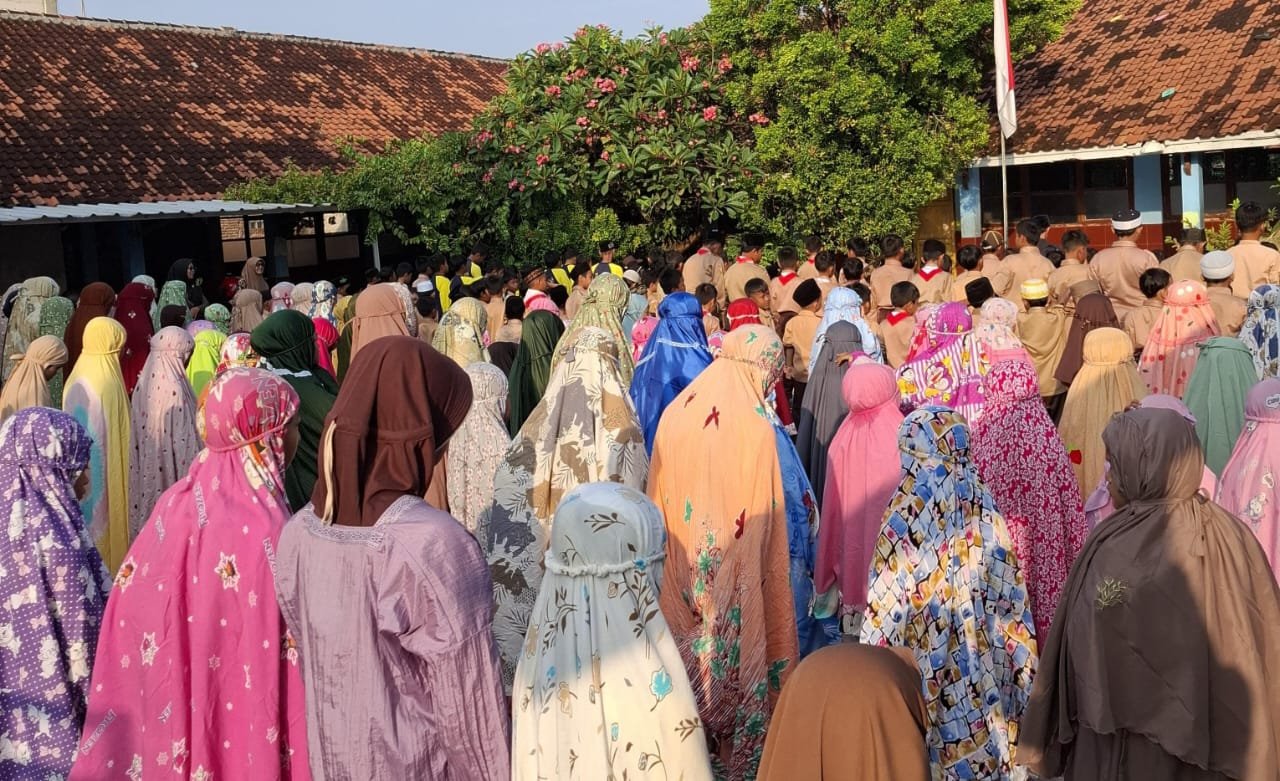 Ciptakan Kedisiplinan Siswa SDN Cikampek Utara 3 Biasakan Salat Duha Berjamaah 1 IMG 20250912 WA0038
