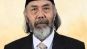 Drs. H. Isa Subagdja anggota dewan