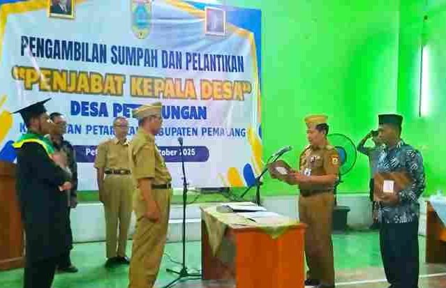 Camat Petarukan Samsul Lantik Sutoro Jadi Pj Kades Petanjungan, Warga Heboh Sambut Pemimpin Baru! 1 IMG 20251020 WA0036