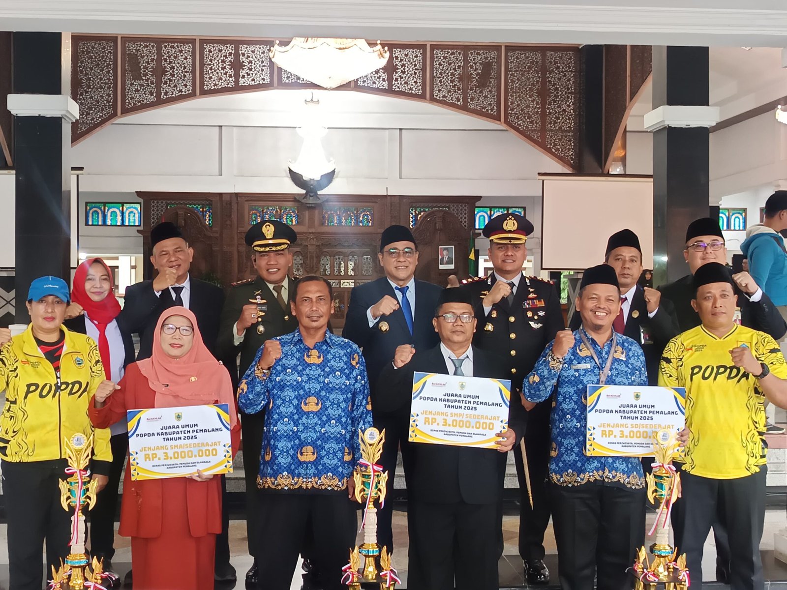 Semangat Pemuda Menggema! Dandim Pemalang Hadiri Upacara Sumpah Pemuda ke-97: Teguhkan Persatuan, Kobarkan Nasionalisme 1 IMG 20251028 WA0035 scaled