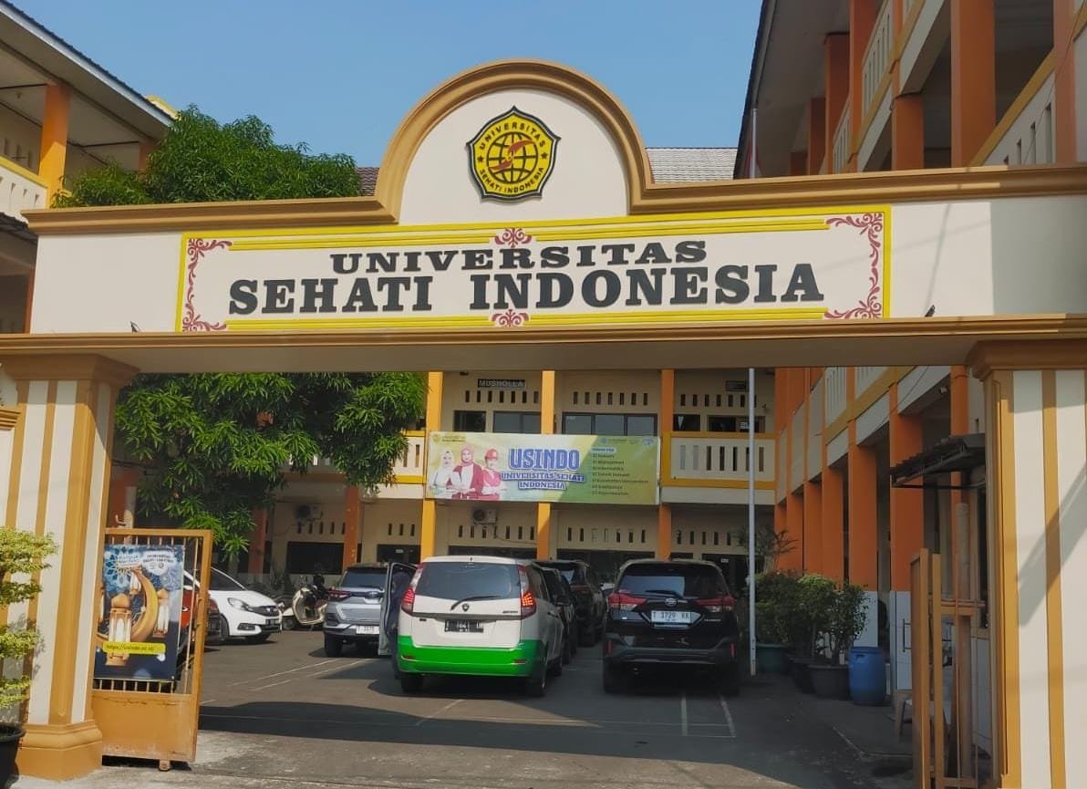 Mahasiswa Usindo Karawang Desak Pihak Kampus Segera Keluarkan Ijazah 1 kampus usindo karawang