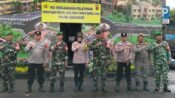 Aparat gabungan di Karawang meningkatkan pengamanan menjelang Nataru 2025/2026.