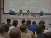 Wakil Bupati H. Andreas menghadiri rapat koordinasi kesiapan menjelang Nataru 2025/2026. (Dwika Arno/Mediaseruni)