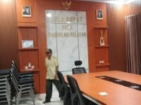Penampakan Aula Desa Pengulah Selatan usai direhab. (Asep Suherman/Mediaseruni)