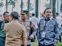 Kang HES bersama Bupati Aep Syaepuloh sesaat akan mengikuti Rakornas 2026 di Jakarta. (Davi Alvaro/Mediaseruni)