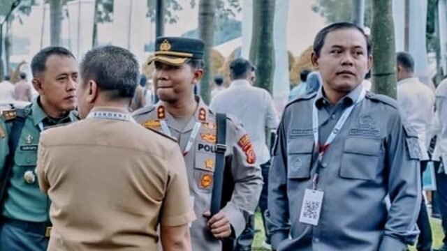 Kang HES bersama Bupati Aep Syaepuloh sesaat akan mengikuti Rakornas 2026 di Jakarta. (Davi Alvaro/Mediaseruni)