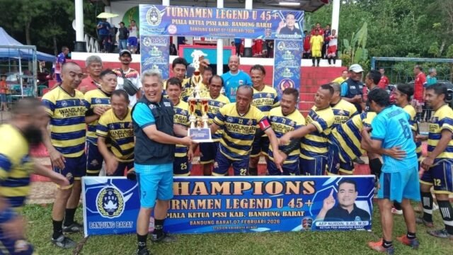 Turnamen Legend U-45+ Piala Ketua PSSI Kabupaten Bandung Barat ajang nostalgia legenda sepakbola Bandung Barat. (Dadan Saepudin/Mediaseruni)