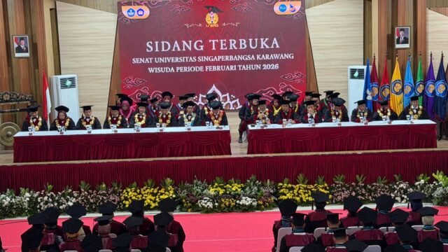 Prosesi wisuda 594 Sarjana dan Pascasarjana Universitas Singaperbangsa Karawang (Unsika). (Davi Alvaro/Mediaseruni)