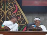 Gubernur Jawa Barat Dedi Mulyadi menghadiri paripurna HUT ke 213 Kabupaten Garut. (Ist)