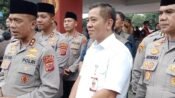 Bupati Karawang Aep Syaepuloh bersama Kapolda Jabar Irjen (Pol) Rudi Setiawan, meninjau Gerakan Pangan Murah di Karangpawitan. (Mediaseruni)