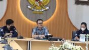Wakil Ketua Pansus 13 DPRD Kota Bandung, Aan Andi Purnama (tengah). (Istimewa)
