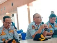 Kepala Dinas Perhubungan Jawa Barat Dhani Gumelar memberikan keterangan pers terkait arus mudik lebaran 2026. (Ist)