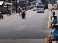 Gubernur Jabar Dedi Mulyadi membeei kompensaai bagi para pencari coin di Jawa Barat Rp 50 ribu untuk menghentikan aktivitasnya selama momen lebaran. (Ist)