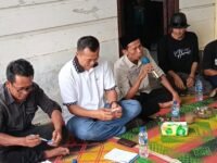 Anggota DPRD Provinsi Jawa Barat H. Jenal Aripin, SE, dalam momen halal bihalal di Kecamatan Tegalwaru, Karawang, Jabar. (Iman Suryana/Mediaseruni)
