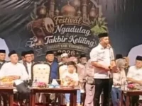 Bupati Karawang H. Aep Syaepuloh membuka festival Ngadulag sekaligus takbir keliling. (Mediaseruni)