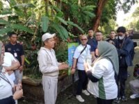 Gubernur Dedi Mulyadi usai pembayaran upah pekerja Bandung Zoo yang sempat tertunggak. (Ist)