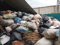 Kondisi sampah di TPS3R di Blok Ranca Gunung Sangar, Batujajar Barat, Kecamatan Batujajar Kabupaten Bandung Barat. (Dadan Saepudin/Mediaseruni)