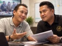 Ketua AMKI Karawang Endang Nuvo (kiri) dan Sekretaris Rd. Cholil Arif. (Ist)