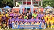 Foto bersama sebelum pertandingan dimulai, antara WSFG versus Rama YB Women pada gelar Liga Jabar Istimewa, PSSI Kabupaten Bandung Barat. (Dadan Saepudin/Mediaseruni)