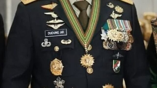 Mantan Kasad Dudung Abdurachman Resmi Dilantik Jadi Kepala Staf Kepresidenan