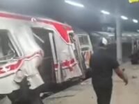 Gerbong kereta api yang tabrakan di Bekasi Timur sesaat dievakuasi. (Ist)