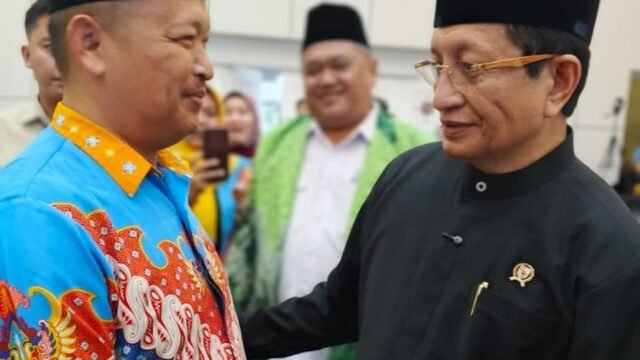 Ketum PB PGMNI H. Heri Purnama, M.Pd.I. (kiri) foto bersama Menteri Agama RI, Bapak Prof. Dr. KH. Nasaruddin Umar, M.A. (ist)