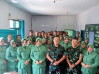 Suasana Hangat Kunjungan Dandim 0612/Tsm dan Ketua Persit ke Koramil 1208/Mnj: Tanamkan Nilai Moral dan Spiritual