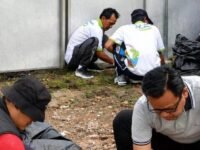Gerakan Indonesia ASRI di Karawang dilakukan melalui aksi beraih-beraih di lingkungan perkotaan. (Ist)