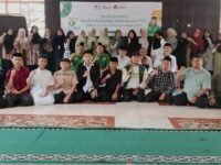 Peserta Rapat Kerja Daerah III Pemuda PUI Kabupaten Bandung Barat di Pondok Pesantren Arafah, Cililin, foto bersama usai kegiatan. (Dadan Saepudin/Mediaseruni)
