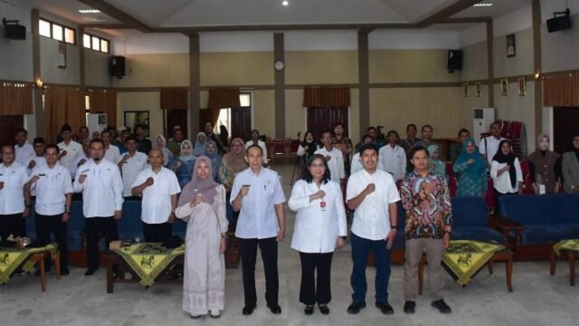 Foto bersama usai pengukuhan 31 kampung dan desa wisata di Kabupaten Sukabumi. (Ist)
