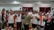 Foto bersama usai kegiatan Milad Partai Keadilan Sejahtera (PKS) di Balai DPD PKS di Kabupaten Bandung. (Chandra Permana/Mediaseruni)