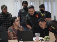 Tim Pidsus Kejari Karawang melakukan penyidikan kasus dugaan penyelewengan penyaluran kredit KPR di Bank BTN. (dok)