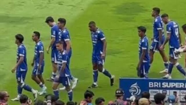 Persib Bandung Juara BRI Super League 2025/2026, Ukir Rekor Tiga Gelar Beruntun