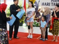 Hari Tari Sedunia di Pemalang Meriah, 200 Penari Tampil Massal di Pantai Widuri
