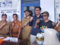 1.107 Warga Tanahbaya Dapat Bantuan Beras 20 Kg dan Minyakita, Bupati Pemalang: Negara Harus Hadir