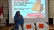 Anggota DPRD Provinsi Jawa Barat, Hj. Sri Dewi Anggraini menggelar edukasi politik di Kecamatan Ngamprah, Bandung Barat. (Chandra Permana/Mediaseruni)
