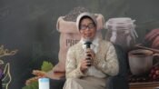 Kepala Disperindag Jawa Barat, Nining Yuliastiani, memberi sambutan terkait WIITEX 2026 yang akan digelar pada 12-14 Juni 2026. (dok Humas Jabar)