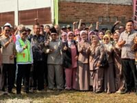 Foto bersama usai peluncuran Program Pemberdayaan Masyarakat (PPM) Cimahi Selatan. (Chandra Permana/Mediaseruni)