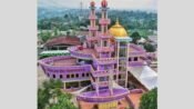 Masjid Perahu Sri Soewarto di Kabupaten Sukabumi menawarkan destinasi wisata religius. (Nyimas Irma/Mediaseruni)