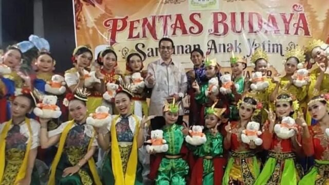 Ratusan Warga Padati Pentas Budaya di Kendalsari, Rizal Bawazier Santuni Anak Yatim dan Tegaskan Komitmen Lestarikan Seni Tradisi
