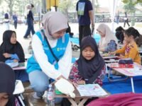 Lewat Program TJSL PELITA On The Move, melalui PLN UPT Bekasi, PLN dorong literasi lewat Festival Literasi Anak Bekasi, di Gedung Juang 45 Bekasi. (Dok. PLN)
