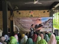Anggota DPRD Jabar H. Jenal Aripin, S.E., menggelar Pengawasan Penyelenggaraan Pemerintahan di Kecamatan Tegalwaru, Karawang. (Iman Suryana/Mediaseruni)
