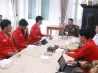 Wabup H. Andreas menerima audiensi Dewan Pimpinan Cabang (DPC) Gerakan Mahasiswa Nasional Indonesia (GMNI) Sukabumi Raya. (Nyimas Irma/Mediaseruni)