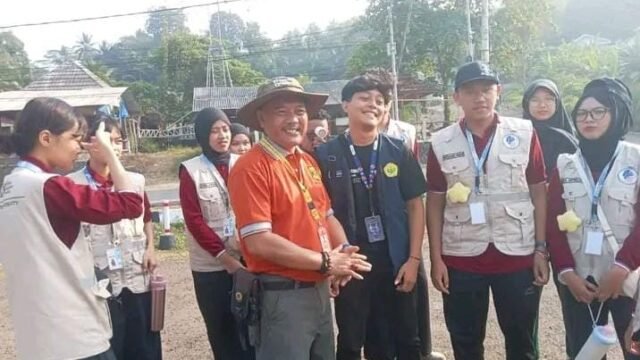 Gembira Pesisir 2026, Kecamatan Cisolok dan Mahasiswa UGM Perkuat Pelestarian Pantai Karanghawu